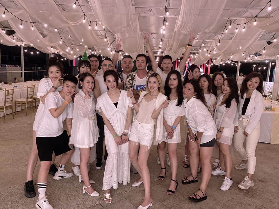 white party 02.jpeg